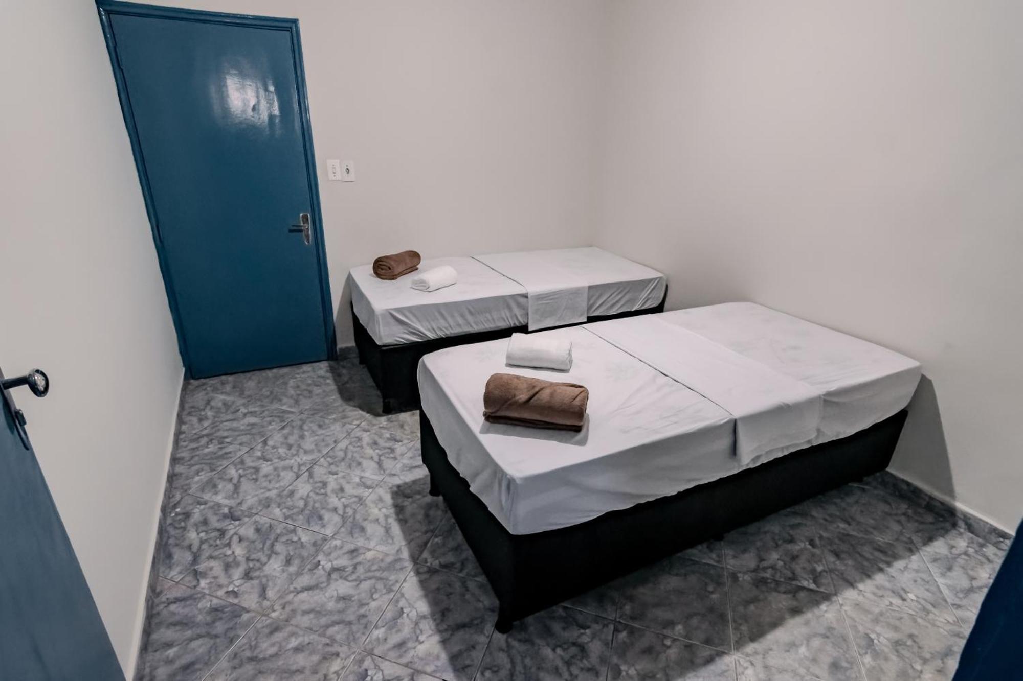 Hotel Pousada Roosevelt Quarto 03 - Pousada Central Prox Rodoviaria E Dist Industrial Uberlândia Zewnętrze zdjęcie
